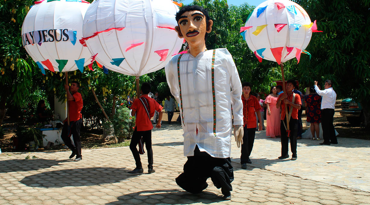 Monos de Calenda en Zipolite Oaxaca